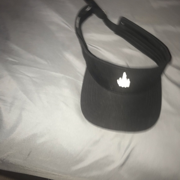 Hat ( visor) - Picture 3 of 3